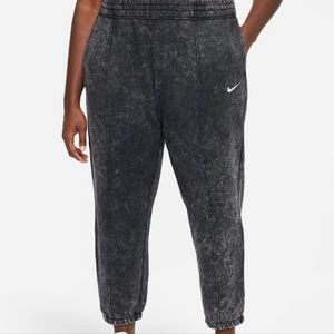 Nike Acid Wash Plus Size Joggers